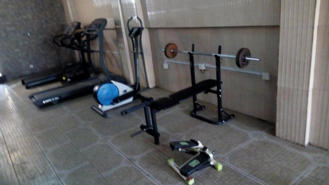 Chamcce Hotel Ajao Lagos Bagian luar foto